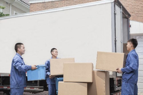 Protective packing for computers and office furniture