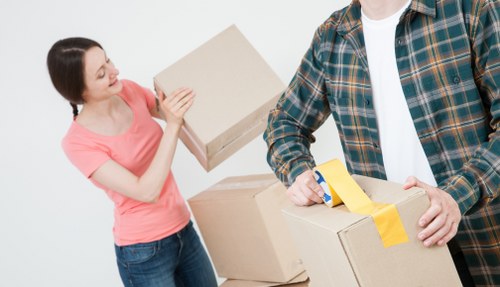 Affordable man and van service in Vauxhall for flats and offices