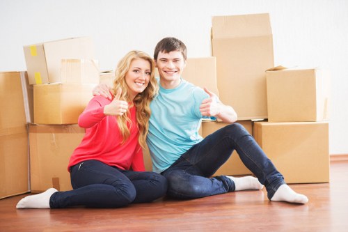Accessibility support message for Vauxhall moving services